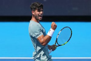 Alcaraz souffre contre Rublev mais rejoint les demi-finales à Cincinnati