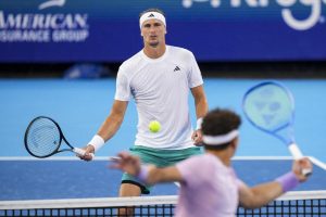 Alexander Zverev domine Ben Shelton et se qualifie pour les demi-finales à Cincinnati