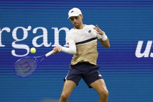 Après son match de folie contre Daniil Medvedev, Benjamin Bonzi s&rsquo;en sort en cinq sets contre Marcos Giron au 2e tour de l&rsquo;US Open