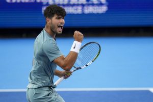 Carlos Alcaraz domine Alexander Zverev et se qualifie pour la finale du Masters 1000 de Cincinnati