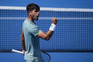Carlos Alcaraz s&rsquo;en sort contre Andrey Rublev et rejoint les demi-finales du Masters 1000 Cincinnati