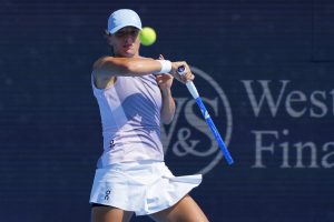 Iga Swiatek remporte le WTA 1000 de Cincinnati face à Jasmine Paolini
