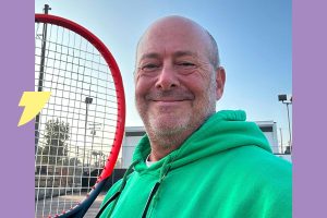 « J&rsquo;ai joué sur tous les courts de tennis publics du comté de Los Angeles et j&rsquo;ai adoré » : le drôle de défi de Mark Gozonsky, un Américain qui a foulé 197 terrains en deux ans et demi