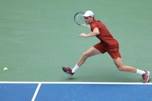 Jannik Sinner écarte difficilement Denis Shapovalov au 3e tour de l&rsquo;US Open