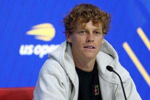 « Je ne suis pas une machine, je peux avoir du mal de temps en temps », déclare Sinner après avoir été mis à l&rsquo;épreuve par Shapovalov