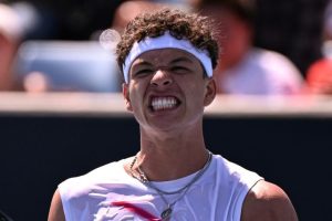 « Je suis prêt pour la guerre », Shelton prévient avant son choc face à De Minaur