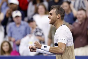 « J&rsquo;essaie de gagner ce putain de point »  : Benjamin Bonzi, après l&rsquo;incroyable imbroglio sur balle de match face à Daniil Medvedev à l&rsquo;US Open