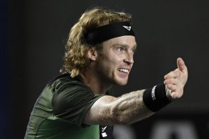 « L’essentiel est de continuer à améliorer les petits détails », assure Rublev après sa défaite contre Alcaraz à Cincinnati