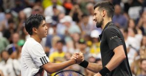 Tennis – US Open (H) : Djokovic passe en trois sets mais s&rsquo;inquiète