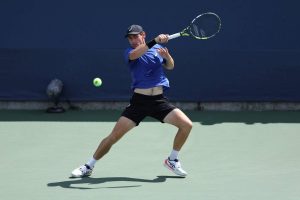 Valentin Royer s&rsquo;est bien battu face à Denis Shapovalov mais s&rsquo;arrête au 2e tour de l&rsquo;US Open