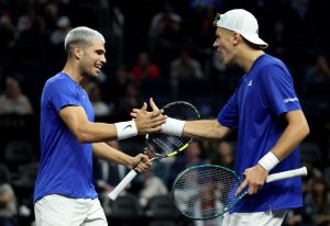 Alcaraz victorieux en double, avantage Europe après la première journée de compétition