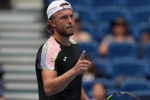 Alexandre Müller s&rsquo;offre Karen Khachanov et file au deuxième tour de l&rsquo;ATP 500 de Pékin
