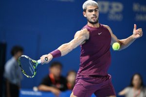 Après sa victoire sur Casper Ruud, Carlos Alcaraz rejoint Taylor Fritz en finale de l&rsquo;ATP 500 de Tokyo