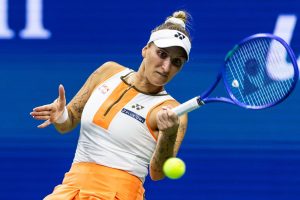 Aryna Sabalenka qualifiée pour les demi-finales de l&rsquo;US Open après le forfait de Marketa Vondrousova