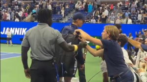 « Ça ne m’était jamais arrivé » : Jannik Sinner victime d’une tentative de vol lors de l’US Open
