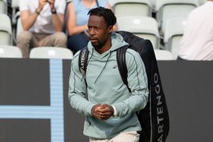 « Clairement pas le meilleur moment de ma carrière » : Gaël Monfils après son abandon à Chengdu et sa blessure à la cheville droite