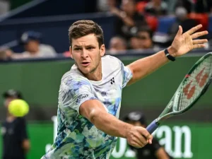 Hurkacz met fin à sa saison 2025
