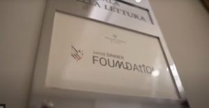 Jannik Sinner présente sa fondation pour soutenir les jeunes sportifs