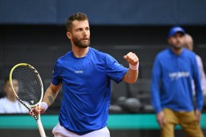 « Je ne pouvais pas rêver mieux » : Corentin Moutet se réjouit de ses débuts en Coupe Davis
