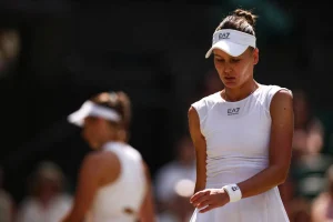 Kudermetova refuse de serrer la main à Jimenez Kasintseva à Guadalajara