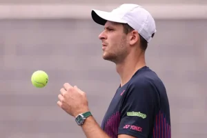La saison galère se poursuit pour Hurkacz, forfait pour le Masters 1000 de Shanghai