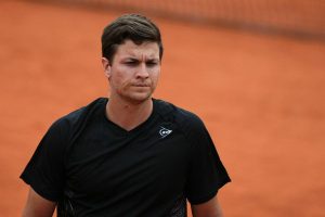 Le magnifique tweener de Kecmanovic pour sauver une balle de match à Tokyo en 2022