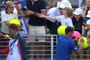 Le millionnaire Piotr Szczerek présente ses excuses après avoir volé la casquette de Kamil Majchrzak à un enfant à l&rsquo;US Open