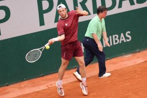 « Mettre à l&rsquo;honneur l&rsquo;excellence de l&rsquo;arbitrage français » : le dernier bastion en Grand Chelem résiste, il y aura encore des juges de ligne à Roland-Garros en 2026