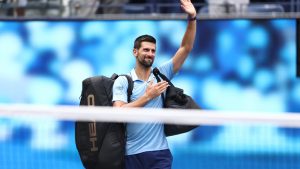 Novak Djokovic traité de « faux patriote », il quitte sa Serbie natale : découvrez le pays où il va recommencer une nouvelle vie