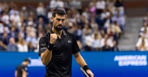 Tennis – US Open (H) : Djokovic écarte Fritz et rejoint Alcaraz en demies