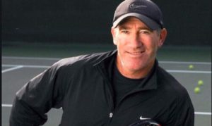 US Open > L&rsquo;étonnant coup de gueule de Brad Gilbert : « Il devrait y avoir une règle interdisant à un joueur de jouer la semaine suivante s&rsquo;il a déclaré forfait ou abandonné un match »