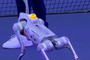 Un aperçu du futur : un robot réalise le toss au WTA 500 de Guadalajara