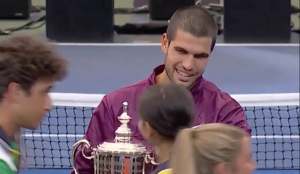 Vidéos, US Open > L&rsquo;immense classe de Carlos Alcaraz avec les ramasseurs de balles
