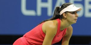 WTA > Océane Dodin : « Je dois être la première à jouer avec les seins refaits, il faut bien une première à tout. Ça ne me gêne pas pour jouer »