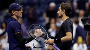 le choc 100% italien vire à la démonstration, Sinner file en demie