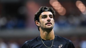 sifflé par le public après ses propos polémiques, Musetti présente ses excuses