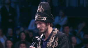 ATP – Almaty > Daniil Medvedev, après sa victoire en finale contre Corentin Moutet : « C&rsquo;est la première fois que je remporte un tournoi avec mes deux filles et ma femme à mes côtés »