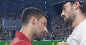 ATP > Valentin Vacherot, sur sa victoire contre Novak Djokovic : « Lorsque je m&rsquo;approche du filet pour la poignée de main, la première chose que je me dis, c&rsquo;est que ce n&rsquo;est pas à moi de parler. Je dois le laisser parler, c&rsquo;est le joueur le plus titré de l&rsquo;histoire du tennis »