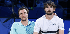 ATP – Shanghai > Nadine, mère de Valentin Vacherot : « L&rsquo;année dernière, Arthur Rinderknech a engueulé son cousin en lui disant : &lsquo;qu&rsquo;est-ce que tu branles à la 200e place ? Tu te fous de ma gueule ?' »