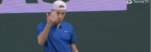 ATP – Stockholm > Shapovalov à l&rsquo;arbitre : « Il m&rsquo;a fait un doigt d&rsquo;honneur ! Est-ce que je peux un faire un aussi ? Alors pourquoi est-ce que lui a le droit ? »