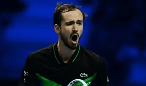 ATP Vienne : dans la douleur, Medvedev s’impose et rejoint Moutet au deuxième tour