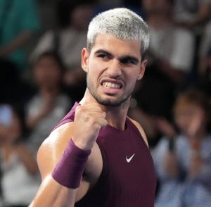 Carlos Alcaraz rejoint le record d&rsquo;Andy Murray au sommet du classement