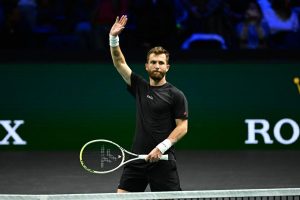 Corentin Moutet annonce la couleur avant de retrouver Alexander Bublik au deuxième tour du Rolex Paris Masters : « Je vais essayer de le renvoyer chez lui »