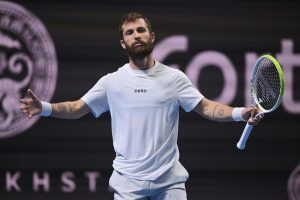 Corentin Moutet battu en finale de l&rsquo;ATP 250 d&rsquo;Almaty par Daniil Medvedev après un gros combat