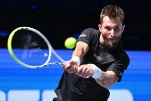 Corentin Moutet prend sa revanche sur Daniil Medvedev et rejoint les quarts de finale du tournoi de Vienne
