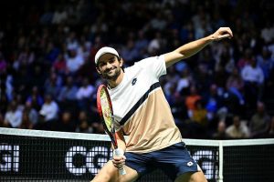 Déjà l&rsquo;heure des retrouvailles : Valentin Vacherot rejoint son cousin Arthur Rinderknech au deuxième tour du Rolex Paris Masters après sa victoire face à Jiri Lehecka