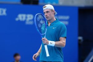 Denis Shapovalov domine Valentin Royer en deux sets et se qualifie pour les quarts de finale de l&rsquo;ATP 500 de Bâle