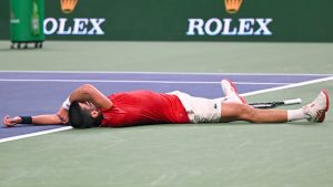 Djokovic s&rsquo;en sort dans la douleur en huitièmes de finale à Shanghaï