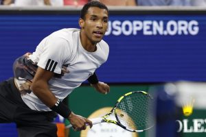 Félix Auger-Aliassime abandonne en quarts de finale de l&rsquo;ATP 500 de Bâle et perd des points dans la course au Masters