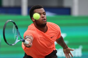 Giovanni Mpetshi Perricard battu par Holger Rune en huitièmes de finale du Masters 1000 de Shanghai